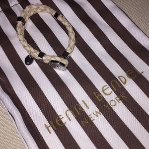 Henri Bendel New York bracelet .